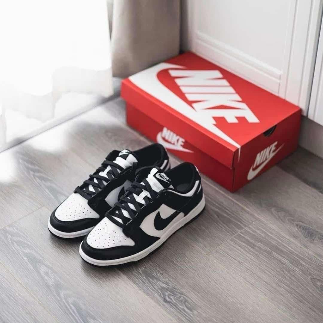 NIKE DUNK LOW PANDA