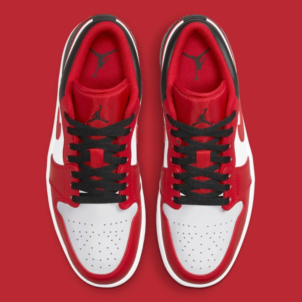 Air Jordan One Low Bulls