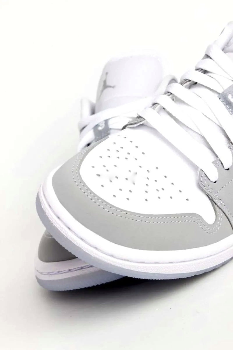 Air Jordan 1 Low WOLF GREY